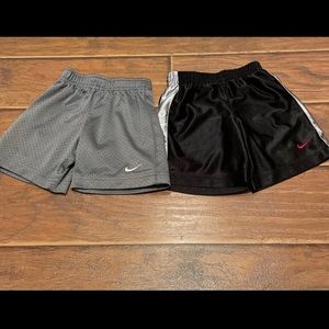 Nike shorts size 3t
